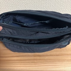 BRIEFING ネイビー ボディバッグの画像