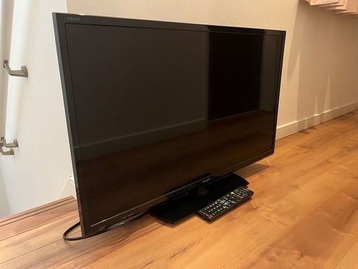 シャープ32型テレビ　