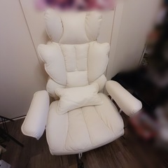 SKYE ゲーミングチェア オフィスチェア の画像