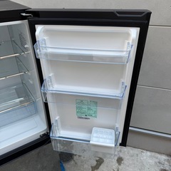 🉐143⭐️2024年製美品★ハイセンス　冷蔵庫　ミラー　ブラック　鏡　一人暮らしの画像