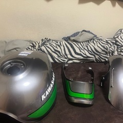 Z900RS新車外しの部品色々の画像