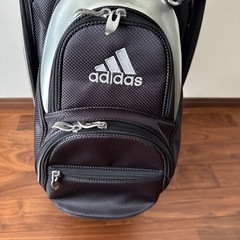 adidas ゴルフバッグの画像