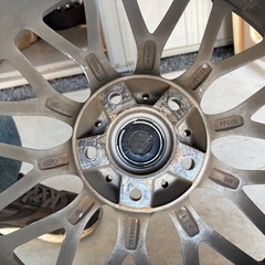 warwic ホイールタイヤ付き18incの画像