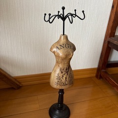 お譲り先決定。アクセサリー ホルダーの画像