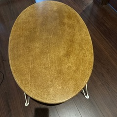 折りたたみテーブルの画像