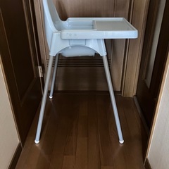 ハイチェア　トレイ付きの画像