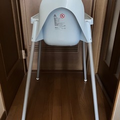 ハイチェア　トレイ付きの画像