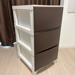 衣装ケースの画像