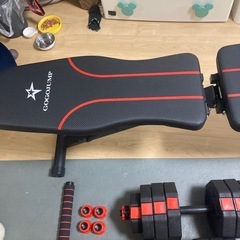 ダンベル　ベンチ　腹筋ローラー　トレーニングチューブ　ヨガマット 【
取引中】の画像