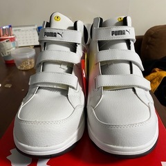 プーマ安全靴の画像