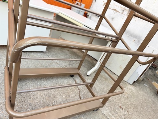 折りたたみイス用台車　30台くらい入ります