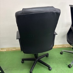 オフィスチェア　ハイバック　イス　椅子　チェア　キャスター　昇降機能付き　黒　クロ　ブラックの画像