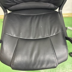 オフィスチェア　ハイバック　イス　椅子　チェア　キャスター　昇降機能付き　黒　クロ　ブラックの画像