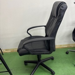 オフィスチェア　ハイバック　イス　椅子　チェア　キャスター　昇降機能付き　黒　クロ　ブラックの画像