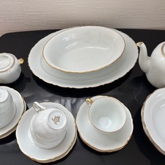 ノリタケの和洋食器の画像