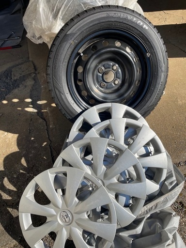 スタッドレスタイヤ185/65R15