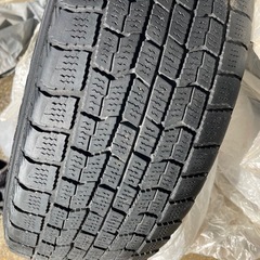 スタッドレスタイヤ185/65R15の画像