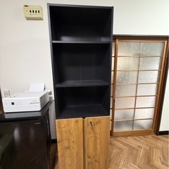 木製キャビネットの画像