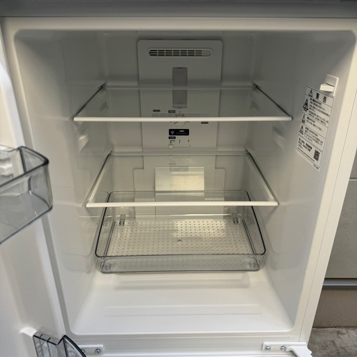 ?198⭐️2022年製美品★シャープ　冷蔵庫　右、左開き　ガラス扉　一人暮らし