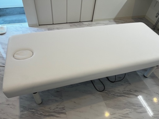 【期間限定値下げ】美品/電動昇降施術ベッド／整体・エステ用（サロン）直接引き取りOK／徳島市国府町