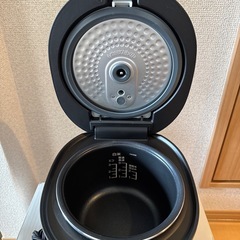 炊飯器の画像