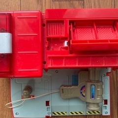 タカラトミー　消防車　おもちゃの画像