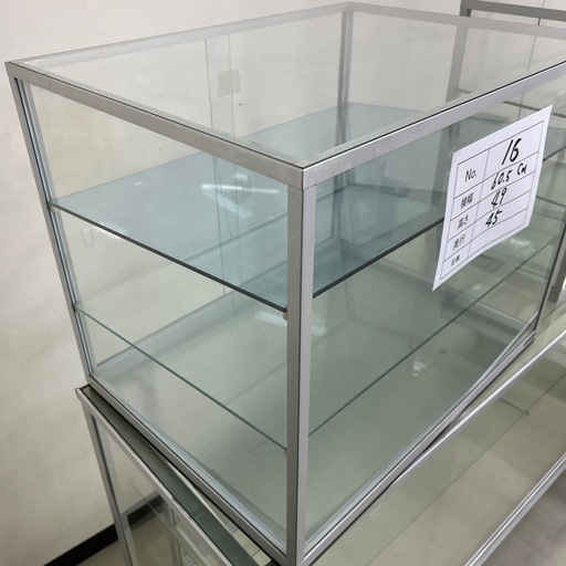 ⑯ガラスショーケース 3段. 簡易清掃済み 60×45×49