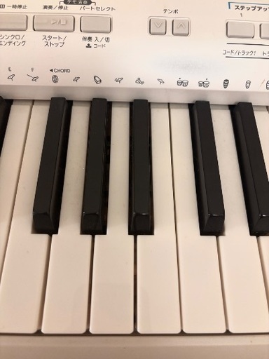 <状態良>電子ピアノ/光で教えてくれる200曲