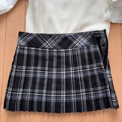 【問い合わせ中】小学校卒業式　女児　もらってくださいの画像