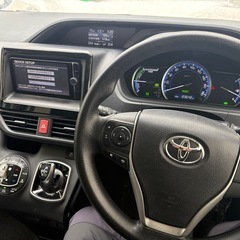 トヨタ　ヴォクシーハイブリッドの画像