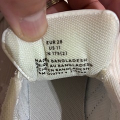 【H&M】【2足セット】キッズ用スニーカー マジックテープ　ホワイト 17.5cm＆18cm の画像