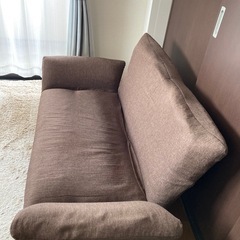 ３段階式リクライニングソファ（２人掛け用、色：ブラウン）の画像