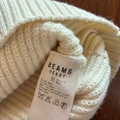 BEAMSニットの画像