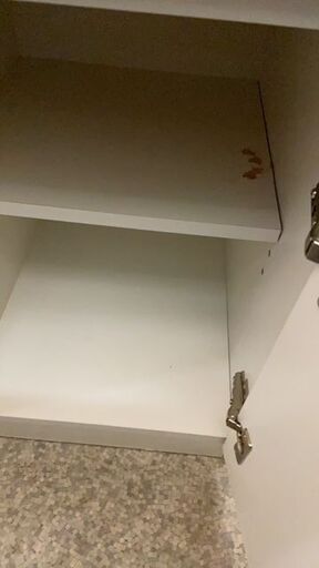 【高級家具】食器棚　松田家具　食器　棚　シャンパンゴールド 茶　 ⭐️複数のサイトに出品しております。売り切れてる可能性がある為、まずは、メッセージ下さい。 高級家具】食器棚 松田家具 食器 棚 シャンパンゴールド 茶 ⭐️複数の