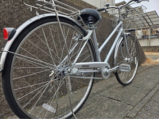 ほぼ新品⭐︎学生用自転車　ブリヂストン製27インチ　　　