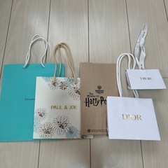 ブランド紙袋の画像