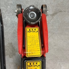 取引予定者様決まりました油圧式ジャッキ　TM71183の画像