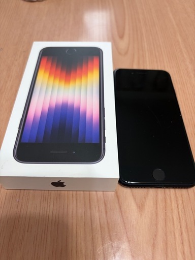 SIMフリー iPhone SE 第3世代（2022年モデル）