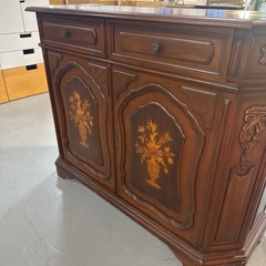 サイドボードの画像