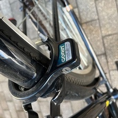 【奈良市・引取限定】CADAROLA シティサイクル 27インチ 黒 カゴ付きの画像