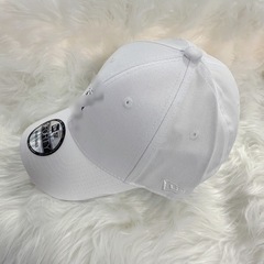 New Eraコラボキャップ 白の画像