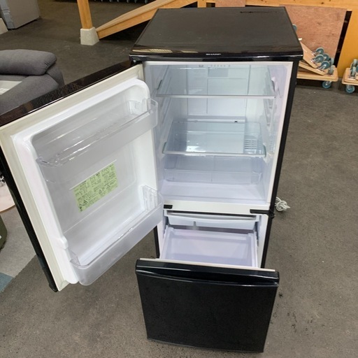 冷蔵庫　シャープ　137Ｌ