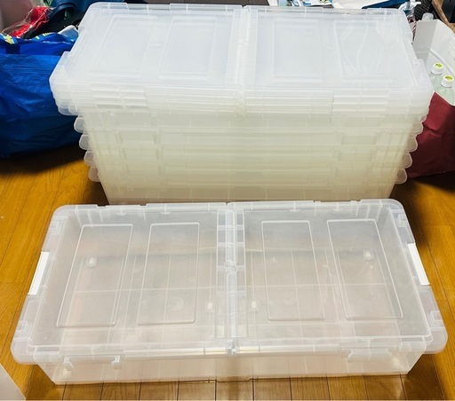 [受渡者決定残2個]値下げ　衣装ケース6個　ベッド下収納ケース　キャスター付、半開き可