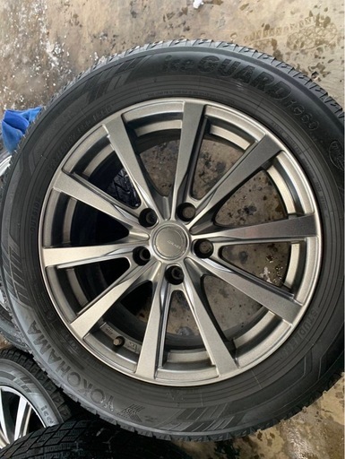C-HR外し　215/60R17 スタッドレスタイヤ　ホイール付き4本セット　