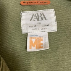 ZARA KIDS ミニオンズ ジャケット 140cm カーキの画像