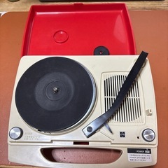 50年程前のレコードプレイヤーの画像