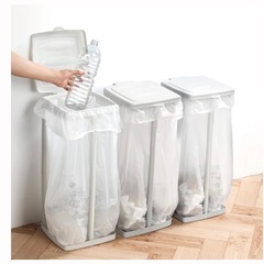 ダイソー　組み立て式45Lゴミ袋ホルダー　ゴミ分別の画像