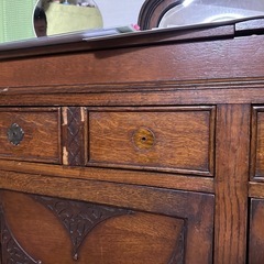 アンティーク家具の画像