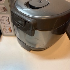 炊飯器の画像