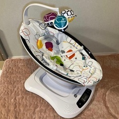 電動バウンサー4moms mamaRoo ママルーの画像